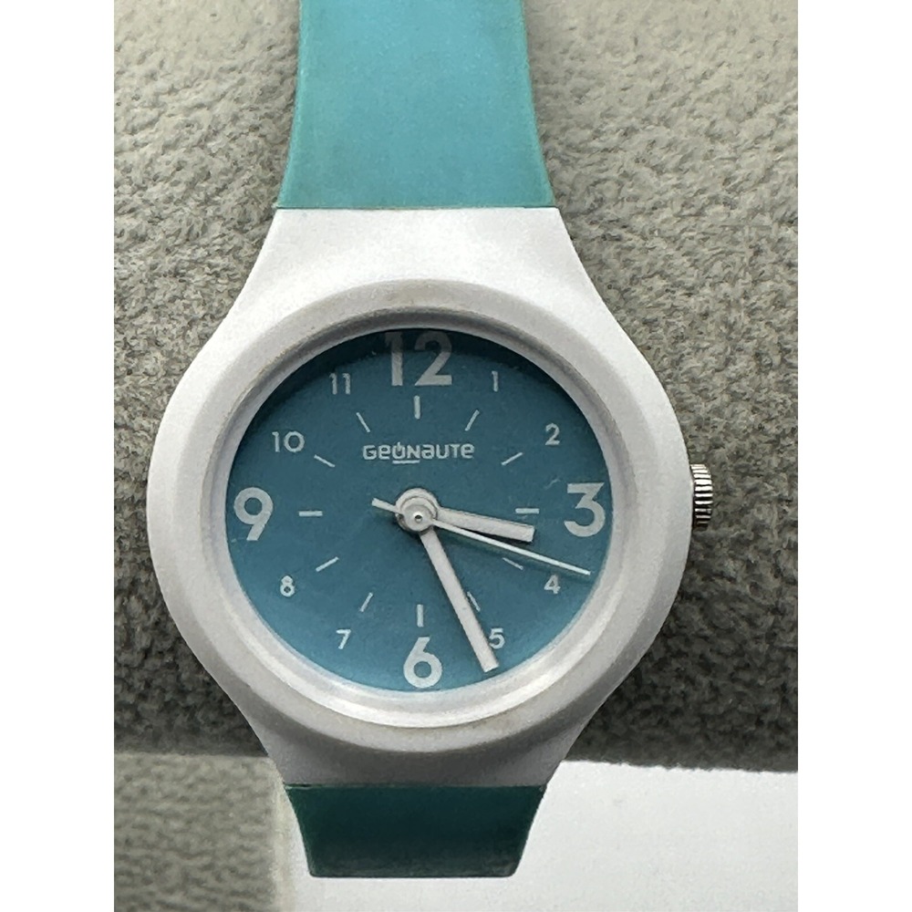 Geonaute Decathlon Womens Watch Analog New Battery 28MM‎ 7.5" Green Blue U